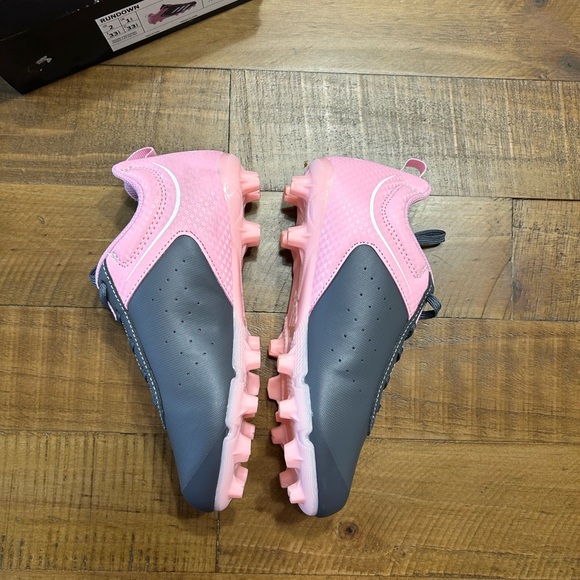 Adidas Rundown Girl’s Cleats, Size 2 - Picture 6 of 11
